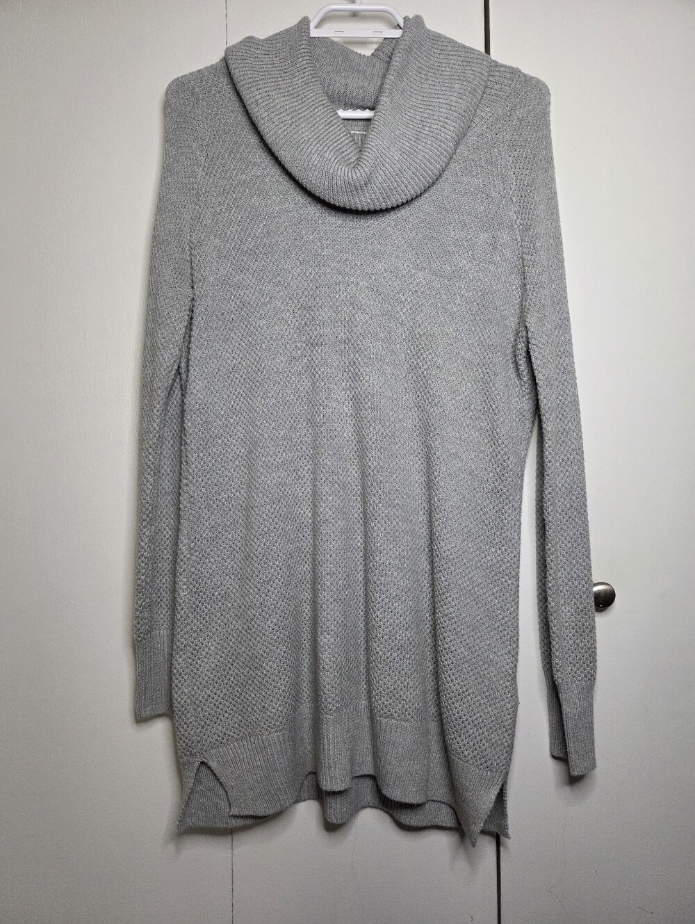 Rachel Zoe Women's M Heather Gray Extra Long Turtleneck Sweater